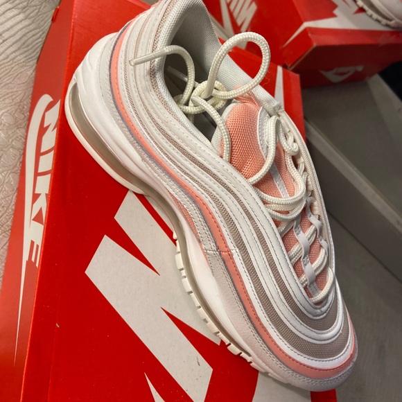 air max 97 pink and white - Picture 3 of 4